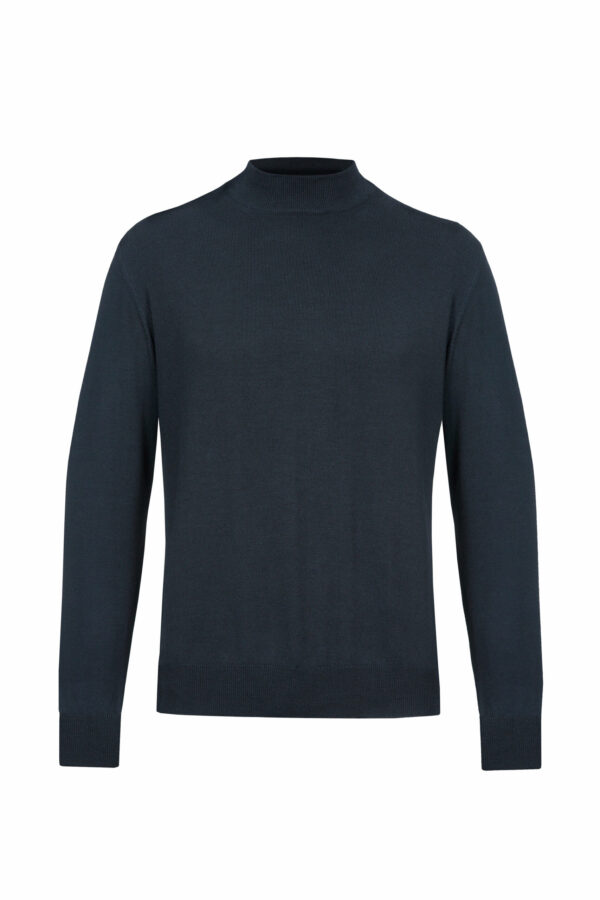 Knitted pullover in black